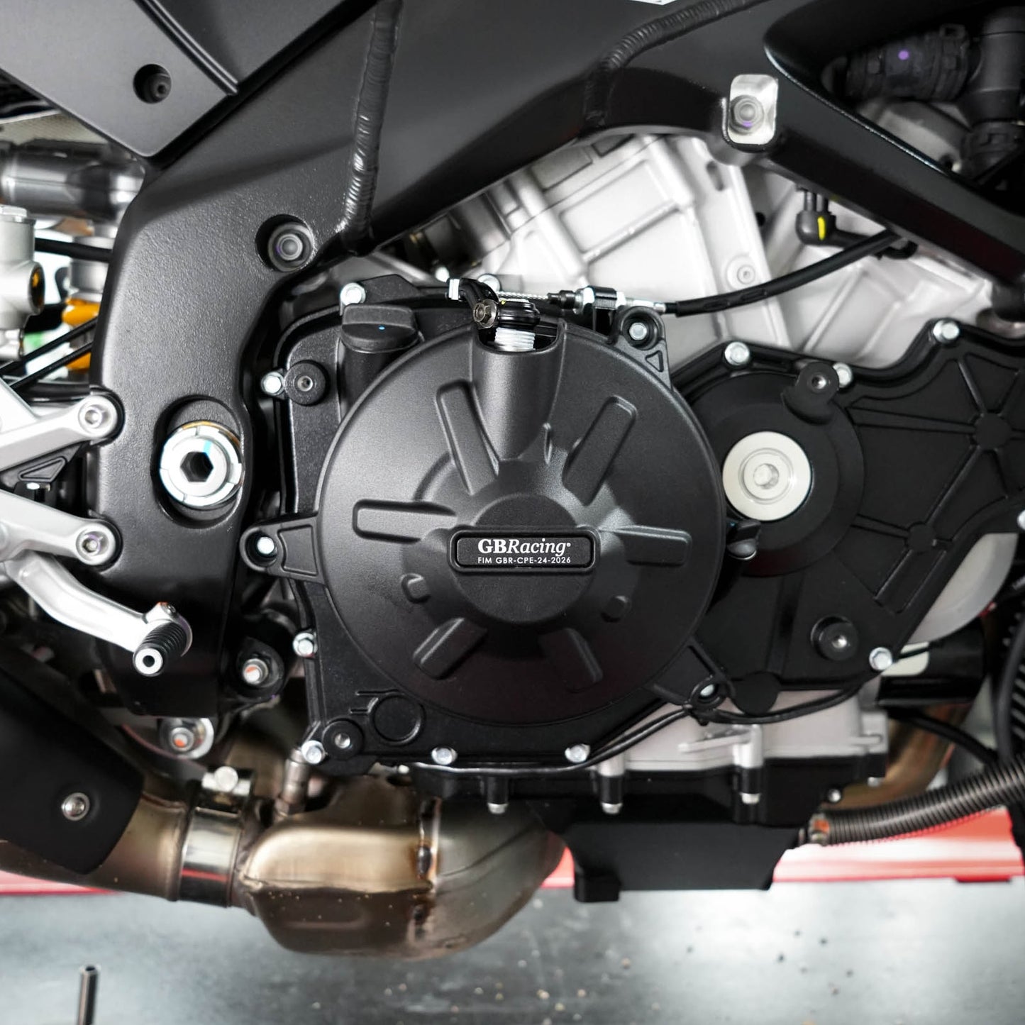 Aprilia Tuono V4 Clutch cover