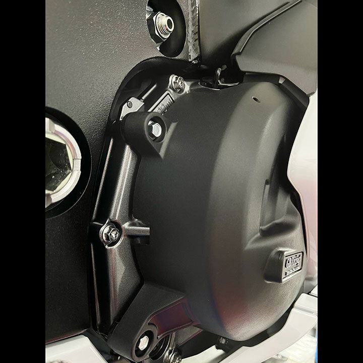 EC-GSX1300R-2021-2-GBR GBRacing Engine Protection Clutch Cover
