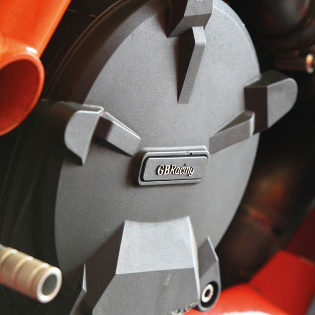 EC-RC8-2008-2-GBR GBRacing Engine Protection Clutch Cover