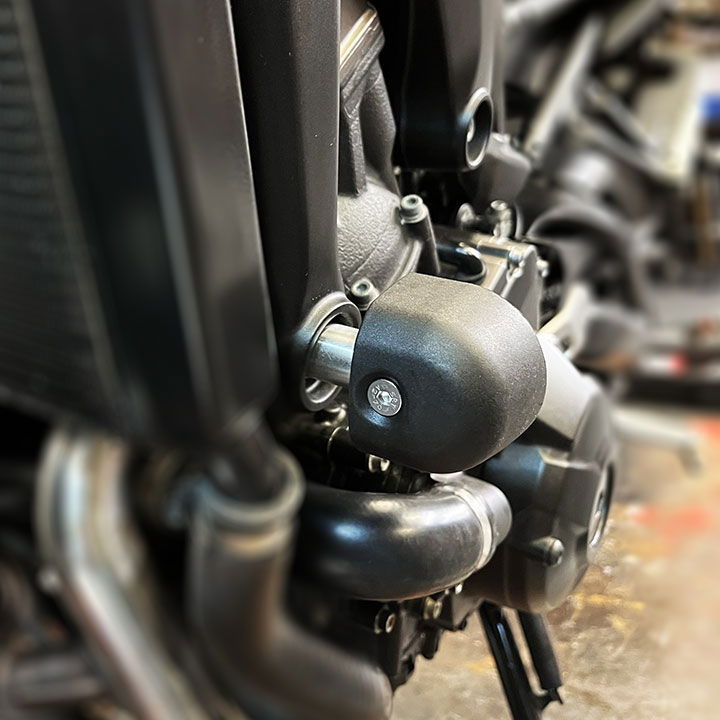 FS-MT09-2014-XL GBRacing XL Bullet Frame Sliders Yamaha