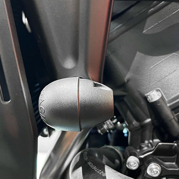 FS-XSR900-2022-LHS-S GBRacing Bullet Frame Sliders Yamaha