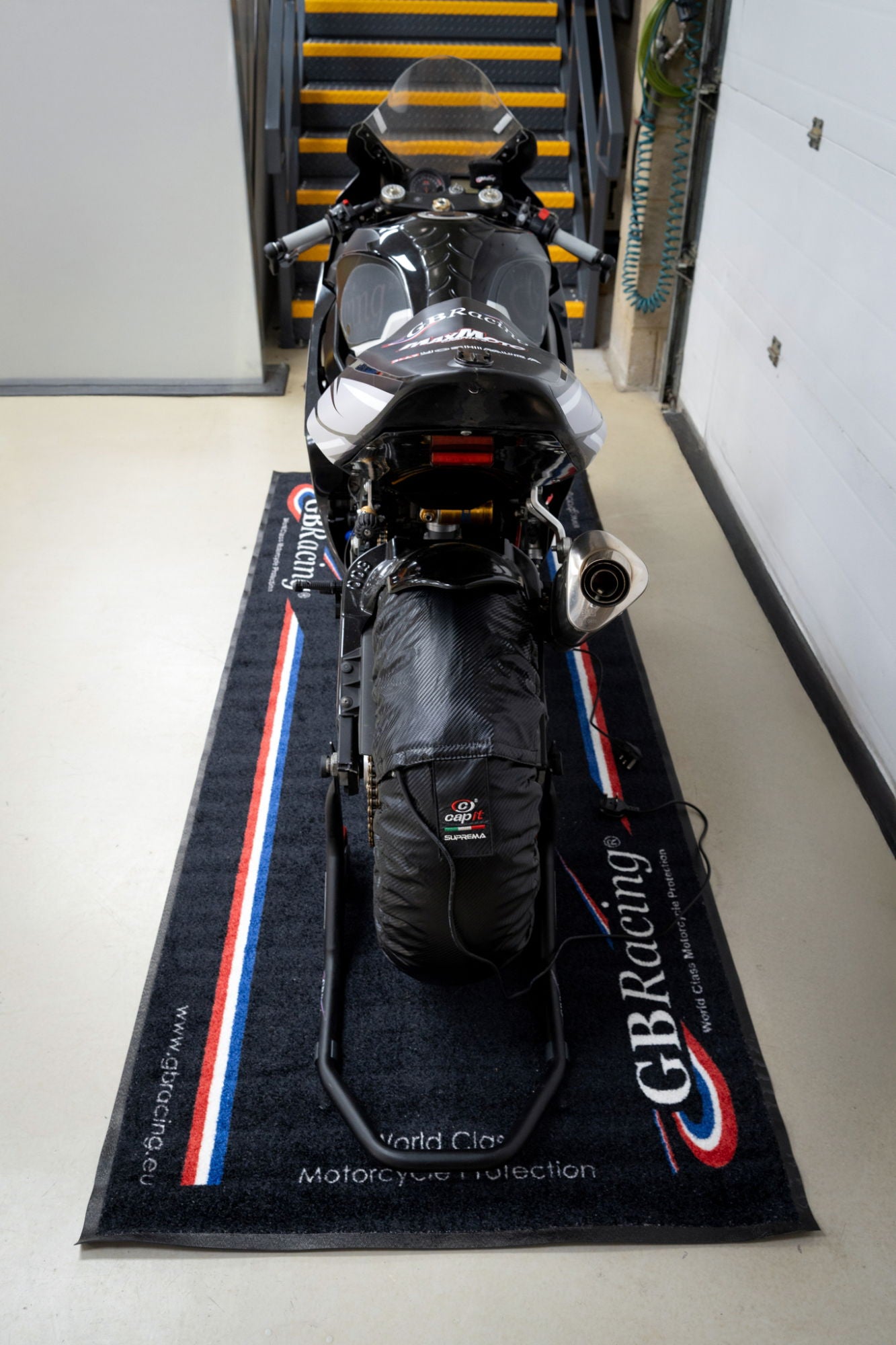 GBRacing Mat and Bike