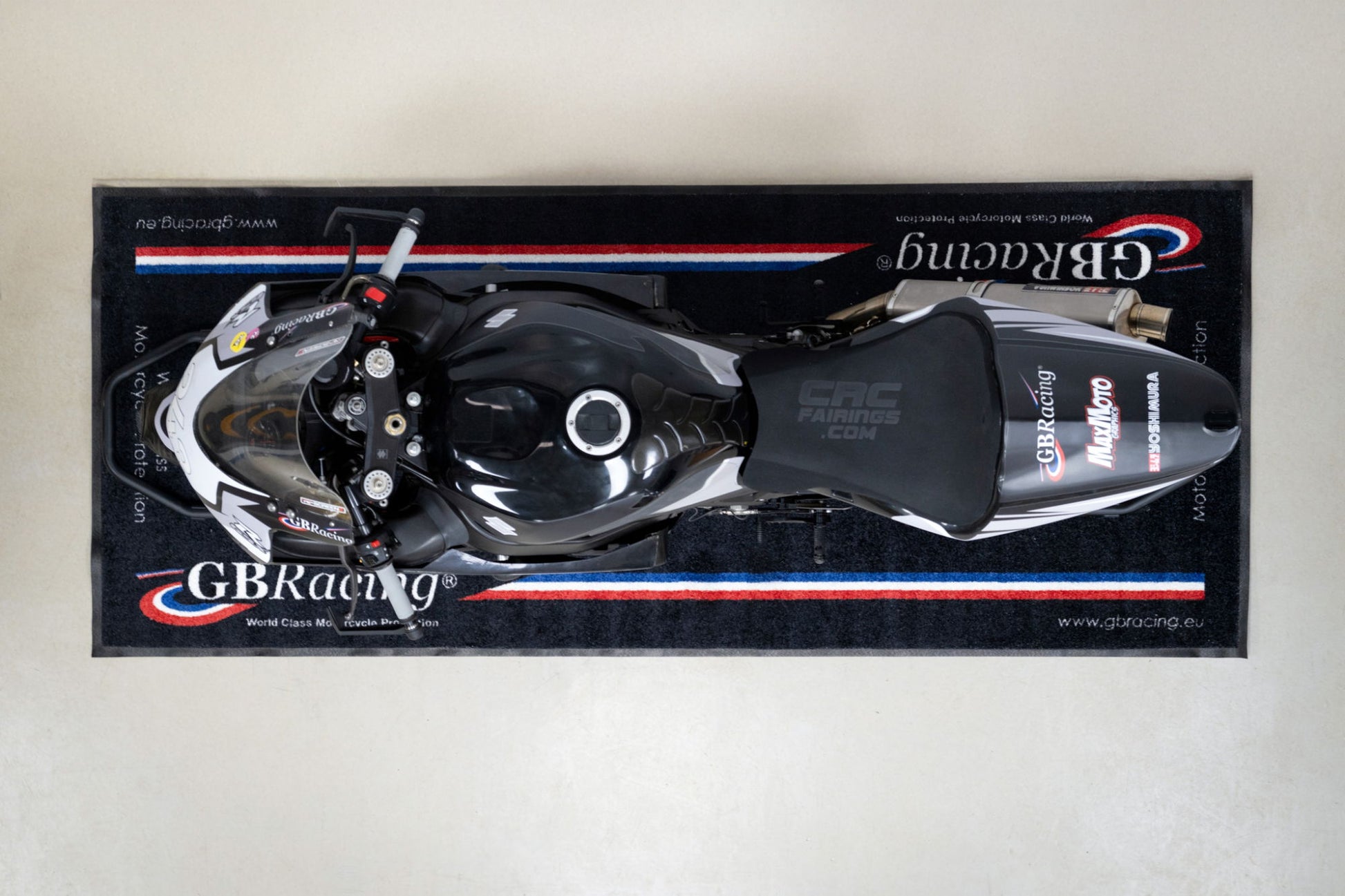GBRacing Mat and Bike