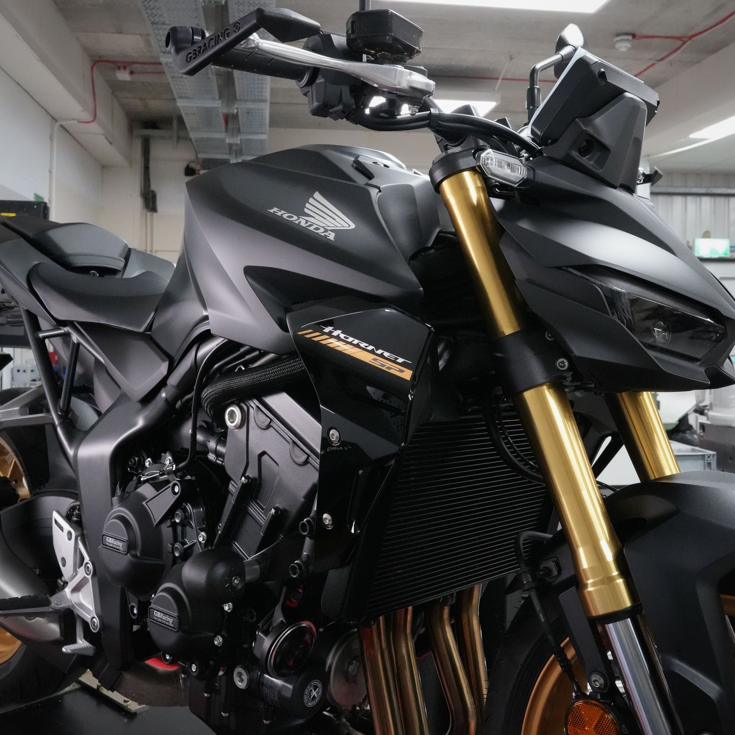 Honda CB1000 Hornet 2025