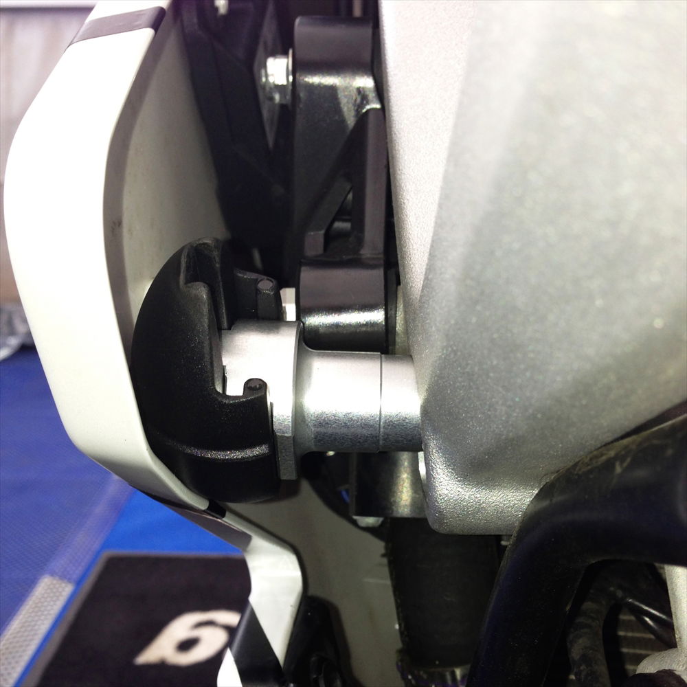 GBRacing Engine Protection Bullet Frame Sliders RSV4